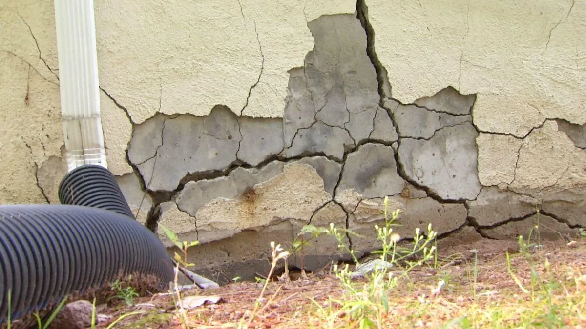 Visible foundation wall cracks requiring repair – Foundation Pro Dallas